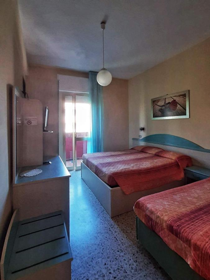 Hotel Prestigio Cesenatico Eksteriør billede