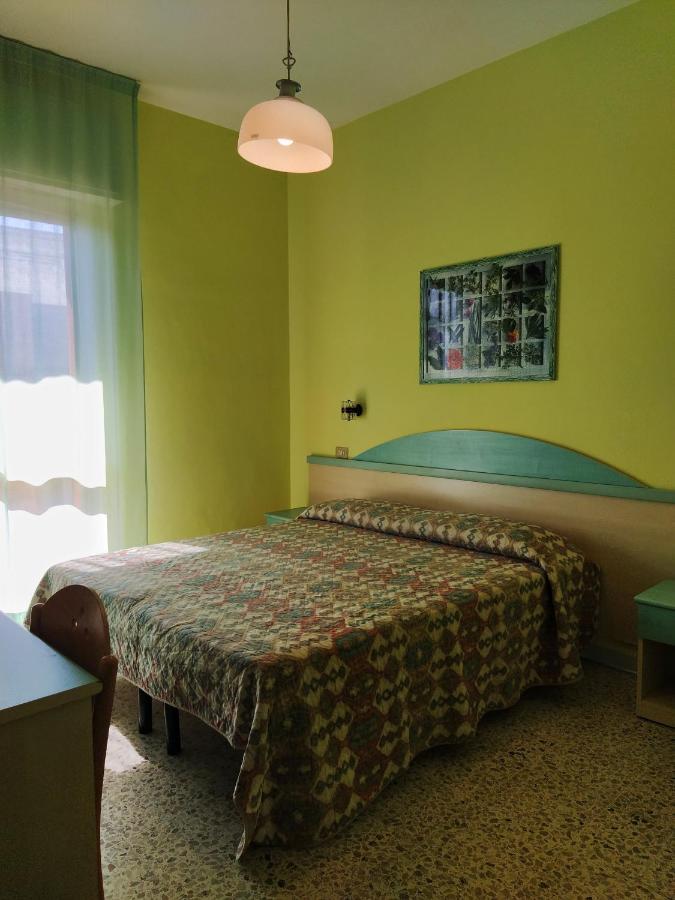 Hotel Prestigio Cesenatico Eksteriør billede