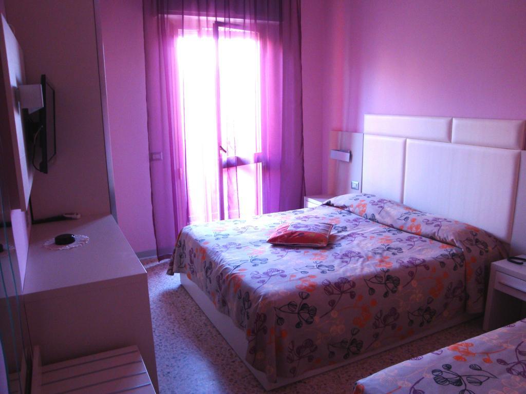 Hotel Prestigio Cesenatico Eksteriør billede
